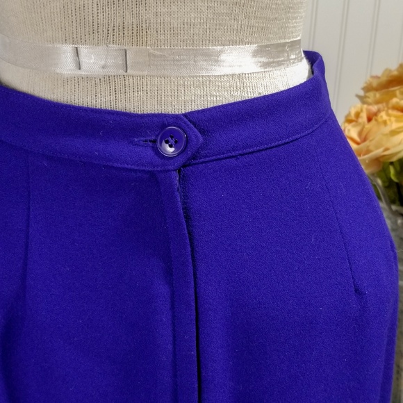 | kasper | blue v neck suit - Picture 4 of 7